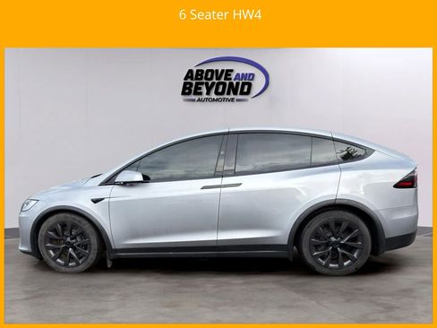 Used 2025 Tesla Model X image 5