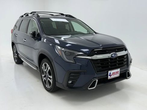 Used 2024 Subaru Ascent Touring AWD/4WD image 2