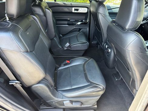 Used 2023 Ford Explorer ST w/ Equipment Group 401A AWD/4WD image 18