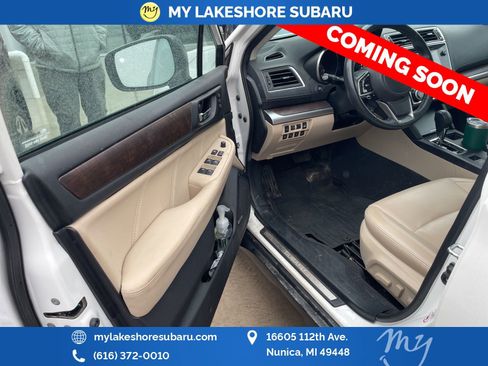 Used 2019 Subaru Outback 2.5i Limited w/ Popular Package #2 image 11