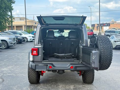 Used 2026 Jeep Wrangler Unlimited Rubicon AWD/4WD image 41