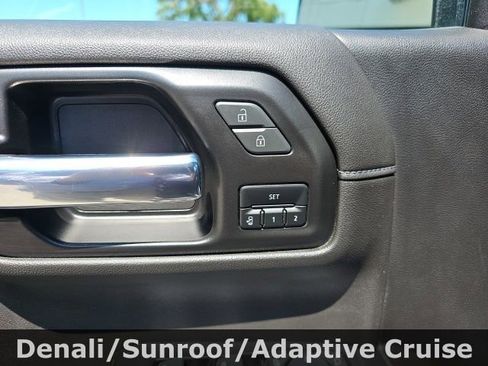 Used 2022 GMC Sierra 1500 Denali w/ Denali Premium Package image 16