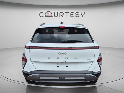 New 2026 Hyundai Kona Limited FWD image 4