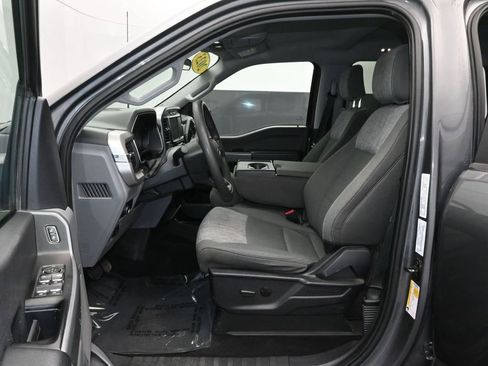 Used 2023 Ford F150 XLT w/ Trailer Tow Package image 13