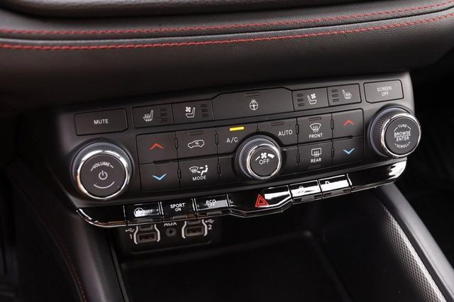 Used 2024 Dodge Durango GT AWD/4WD image 18