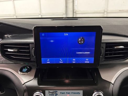 Used 2020 Ford Explorer XLT w/ Comfort Package RWD image 41