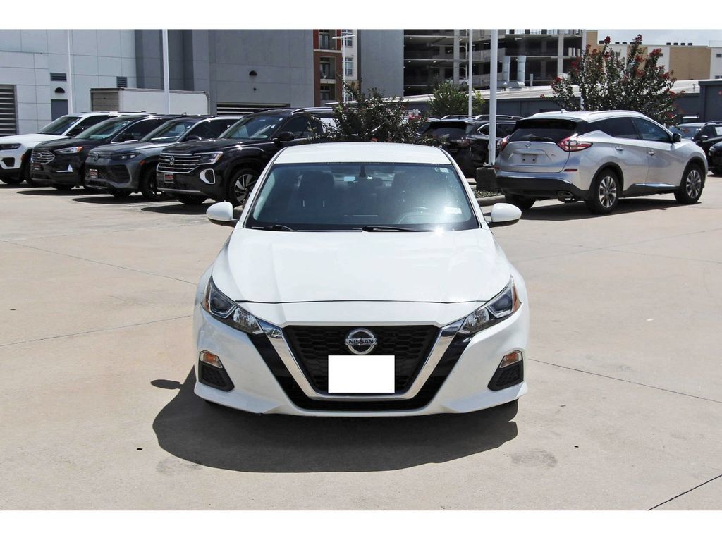 Used 2020 Nissan Altima 2.5 S FWD image 2