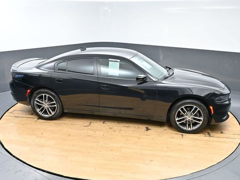 Used 2019 Dodge Charger SXT AWD/4WD image 9