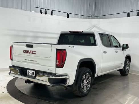 Used 2025 GMC Sierra 1500 SLT image 11