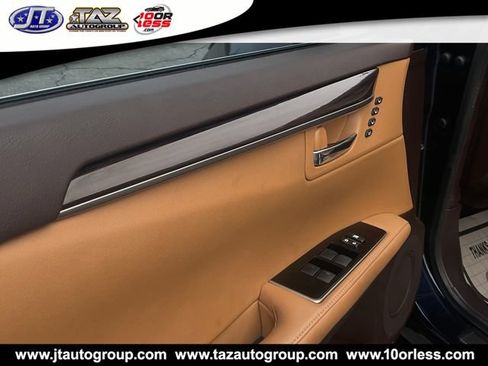 Used 2016 Lexus ES 350 w/ Premium Package w/Wood Trim FWD image 11