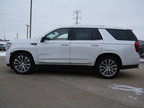 Used 2023 GMC Yukon Denali image 4
