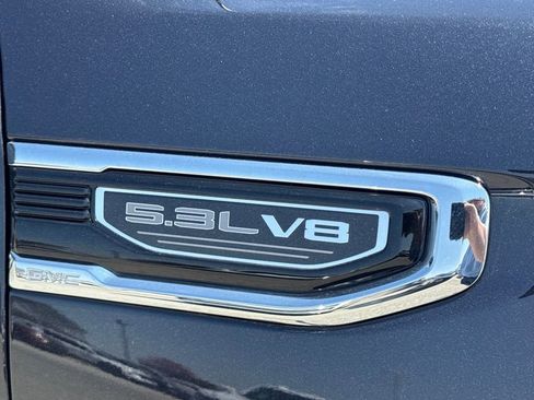 Used 2025 GMC Sierra 1500 SLT AWD/4WD image 13