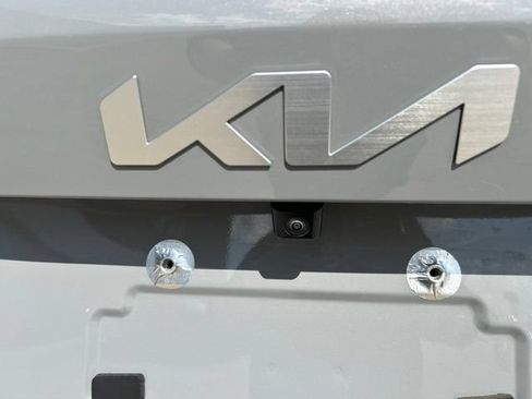 Used 2026 Kia Sorento SX FWD image 9