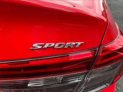 Used 2022 Honda Civic Sport image 23