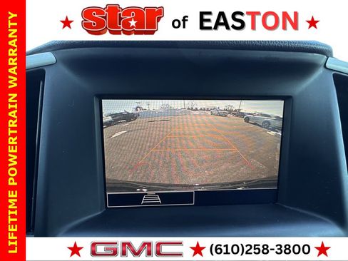 Used 2023 GMC Terrain SLE w/ Driver Convenience Package image 26