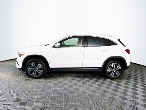 New 2026 Mercedes-Benz GLA 250 4MATIC image 3