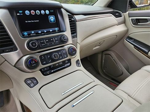Used 2019 GMC Yukon XL Denali w/ Denali Ultimate Package image 20