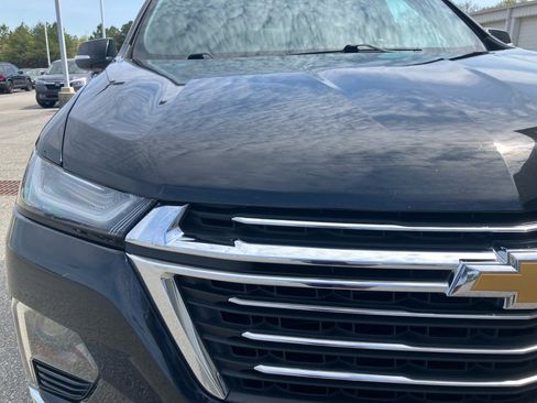 Used 2022 Chevrolet Traverse LT image 28