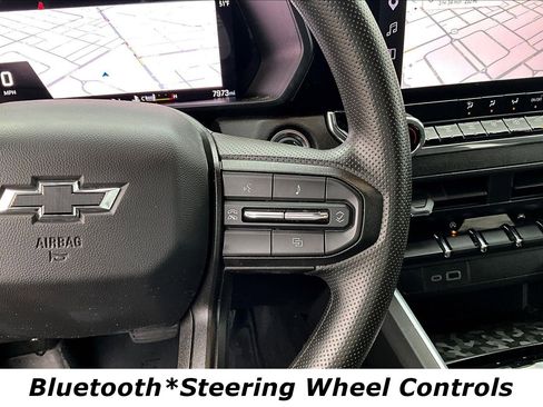 Used 2025 Chevrolet Colorado Trail Boss image 13