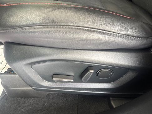 Used 2022 Ford Explorer ST-Line image 15