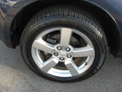 Used 2008 Mitsubishi Outlander XLS image 3