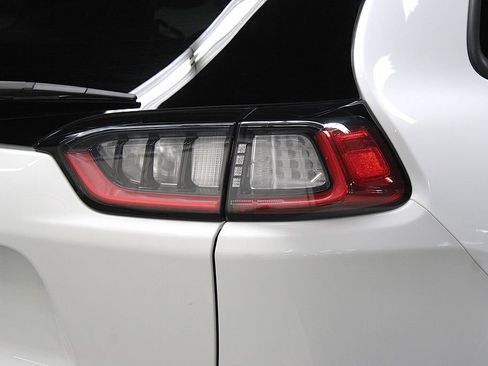 Certified 2020 Jeep Cherokee High Altitude AWD/4WD image 42