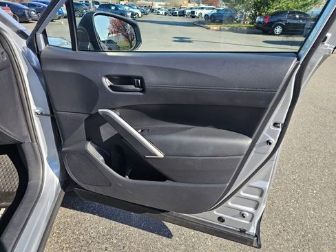 Used 2024 Toyota Corolla Cross AWD Hybrid image 10