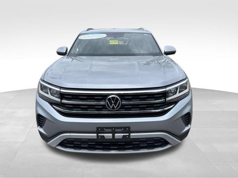 Certified 2022 Volkswagen Atlas Cross Sport SE AWD/4WD image 3