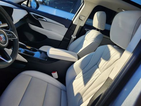 Used 2025 Buick Envision Avenir image 12