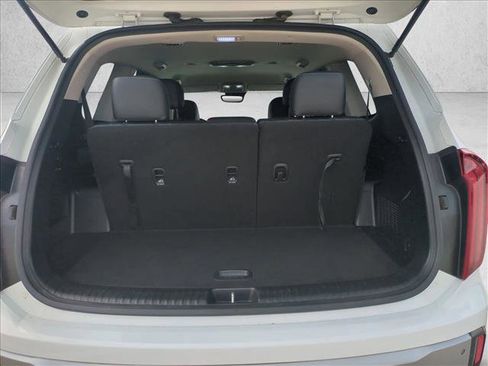 Used 2023 Kia Telluride S image 6