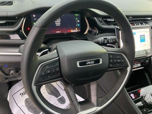 Used 2022 Jeep Grand Cherokee Limited 4xe image 15