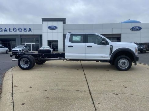 New 2026 Ford F550 4x4 Crew Cab Super Duty image 2