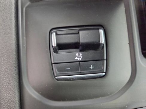 Used 2024 GMC Sierra 2500 AT4 w/ Technology Package AWD/4WD image 44