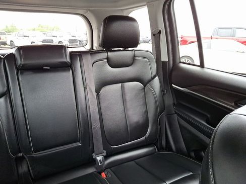 Used 2022 Jeep Grand Cherokee Limited AWD/4WD image 21