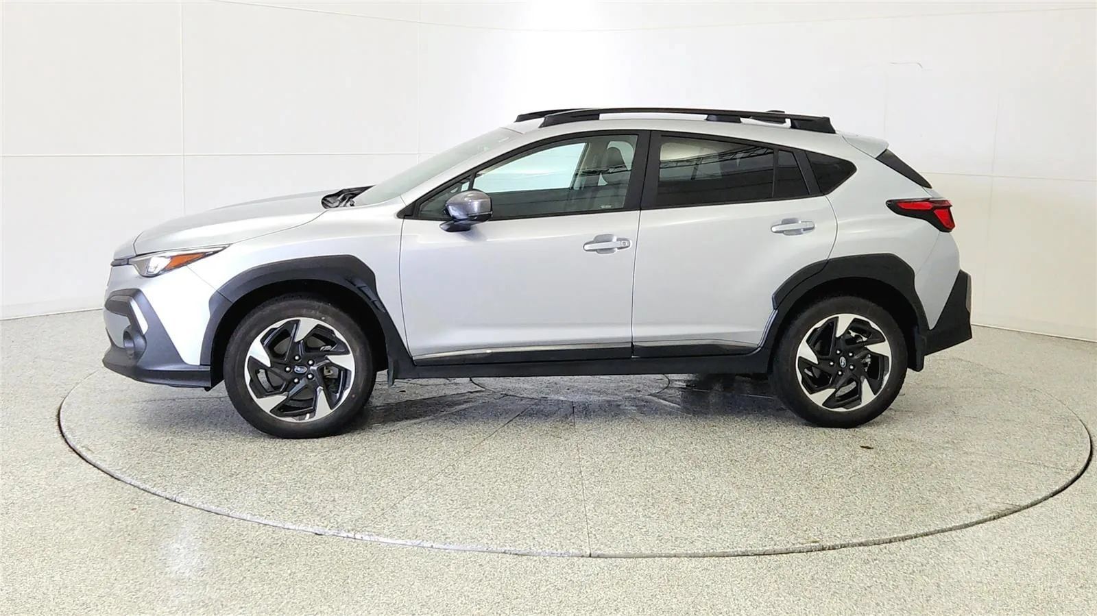 Used 2024 Subaru Crosstrek 2.5i Limited AWD/4WD image 4