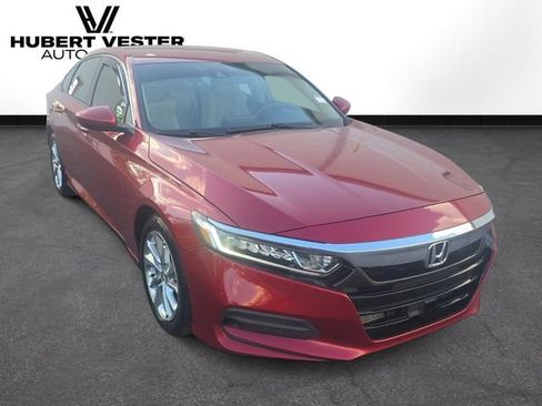 Used 2018 Honda Accord LX image 4
