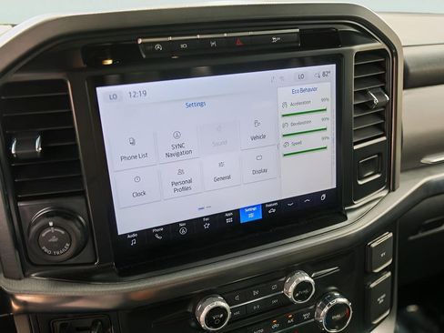 Used 2024 Ford F150 Platinum image 19