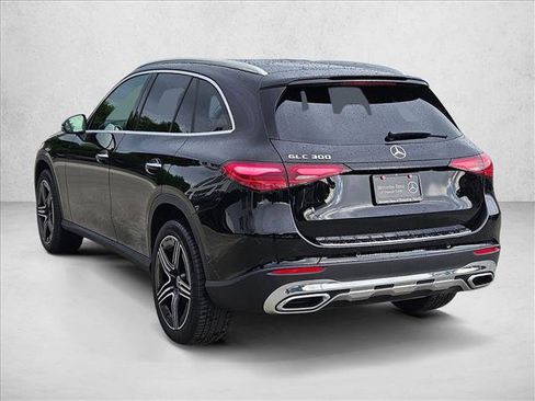 Certified 2026 Mercedes-Benz GLC 300 image 8