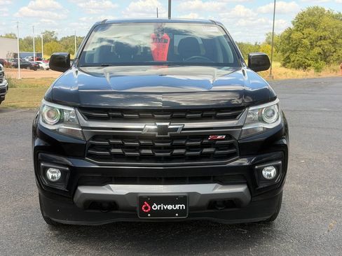 Used 2021 Chevrolet Colorado Z71 RWD image 2
