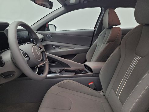 Used 2023 Hyundai Elantra SEL FWD image 17