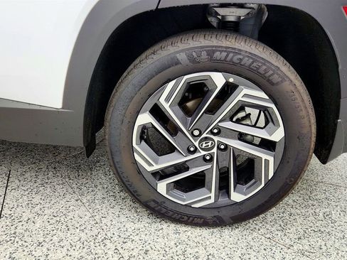 Used 2025 Hyundai Tucson Limited AWD/4WD image 9