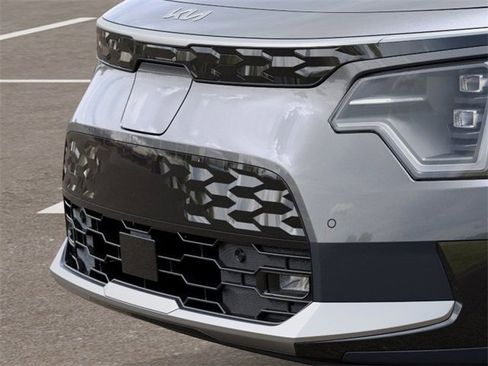 New 2025 Kia Niro Wave w/ Wave Preserve Package image 12
