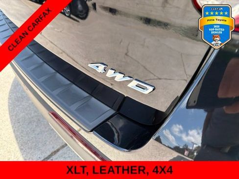 Used 2023 Ford Explorer XLT w/ Equipment Group 202A AWD/4WD image 9