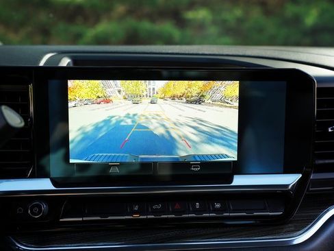 Used 2025 Chevrolet Silverado 2500 LT w/ Convenience Package image 28