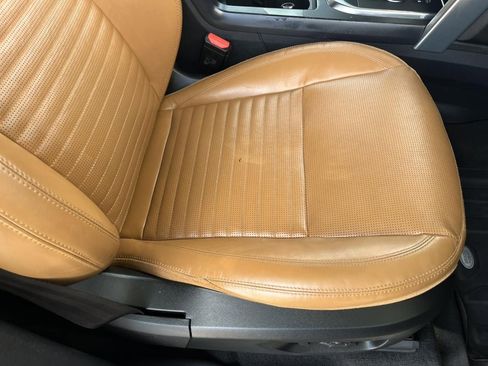 Used 2018 Land Rover Discovery Sport HSE Luxury image 37