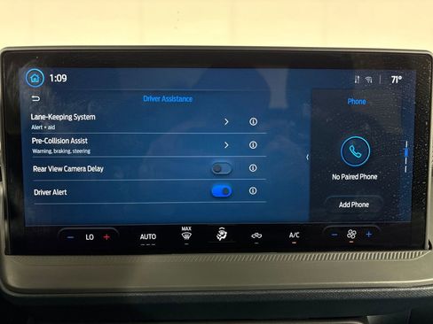 Certified 2025 Ford Maverick XL w/ Equipment Group 102A image 26