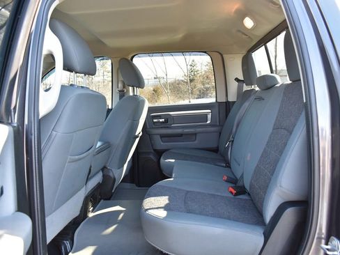 Used 2019 RAM 1500 Big Horn image 25