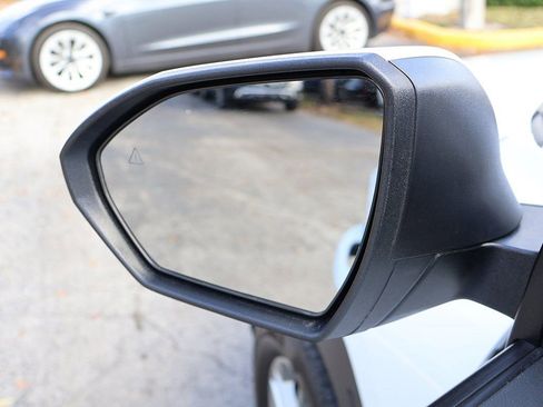 Used 2025 Hyundai Tucson SE image 36