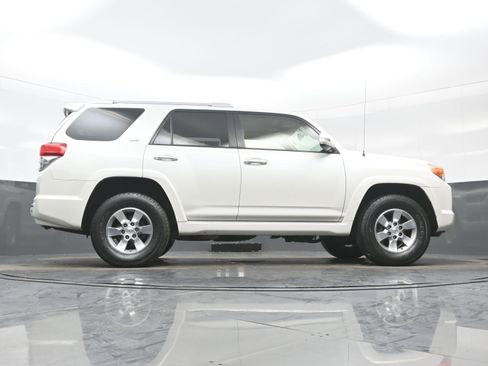 Used 2013 Toyota 4Runner SR5 image 34