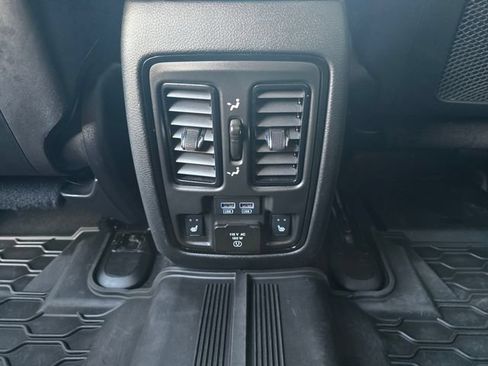 Used 2023 Dodge Durango GT AWD/4WD image 17
